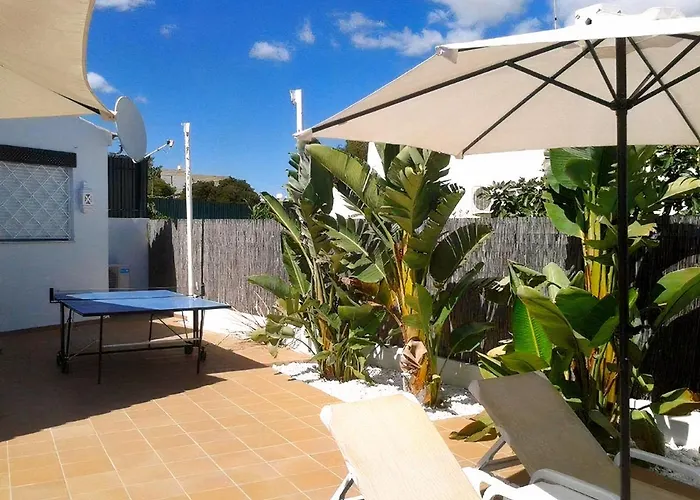 81 Great Spot Oura Beach,