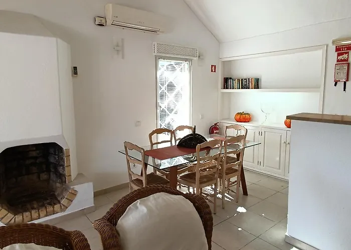 81 Great Spot Oura Beach, 알부페이라