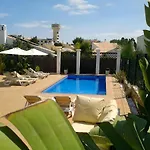 Villa 81 Great Spot Oura Beach, Albufeira