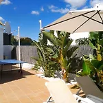 81 Great Spot Oura Beach,