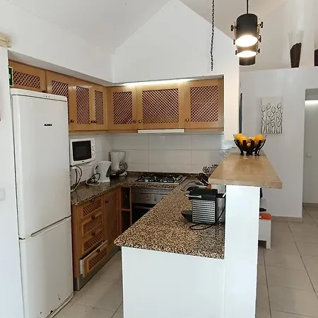 Villa 81 Amazing In A Fantastic Location On Oura Albufeira