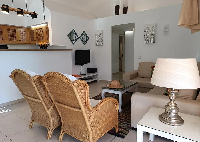 Villa 81 Great Spot Oura Beach,